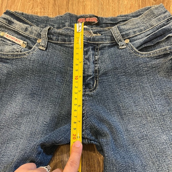 Y2K True Religion Skinny Jeans with Detailed Pocket Embroidery - Picture 9 of 12